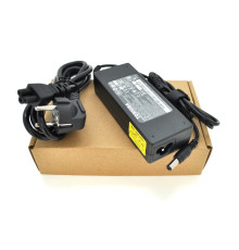 Блок питания Merlion для ноутбука Toshiba 15V 6A 90W 6.36х3.0мм + каб.пит. (LTO90/15-6,36*3,0/02288)